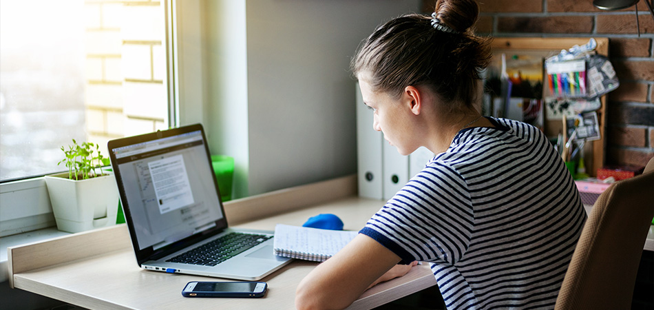 Cursar el programa de psicología a distancia no solo es viable, sino que también se ha convertido en una alternativa eficaz para personas que buscan mejorar su perfil profesional...